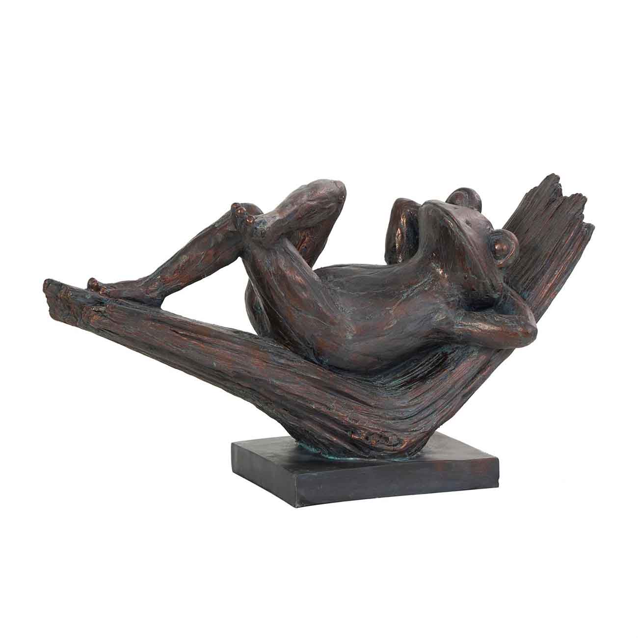 Escultura de rana en resina de bronce con patina