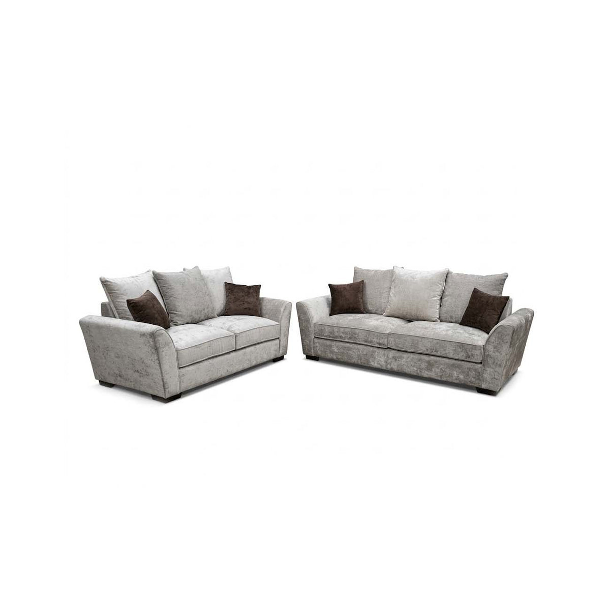 Sala 3-2 Yura color beige con cojines decorativos