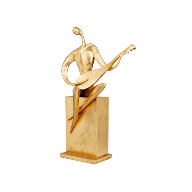 ESCULTURA MUSICO DORADA
